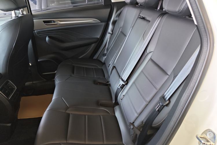 Used Haval F7 2020 2.0T Two-Wheel Drive i-Van Left Rear Seat