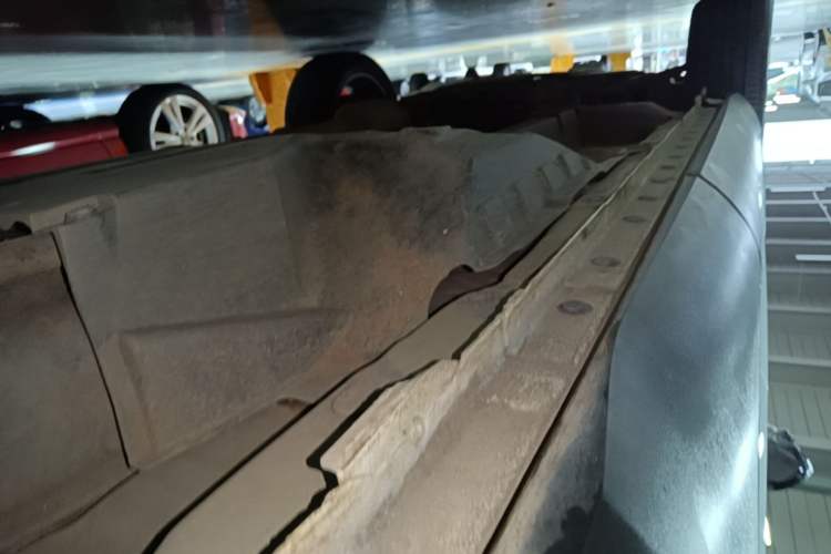 Used Haval F7 2020 2.0T Two-Wheel Drive i-Van Left Side Sill