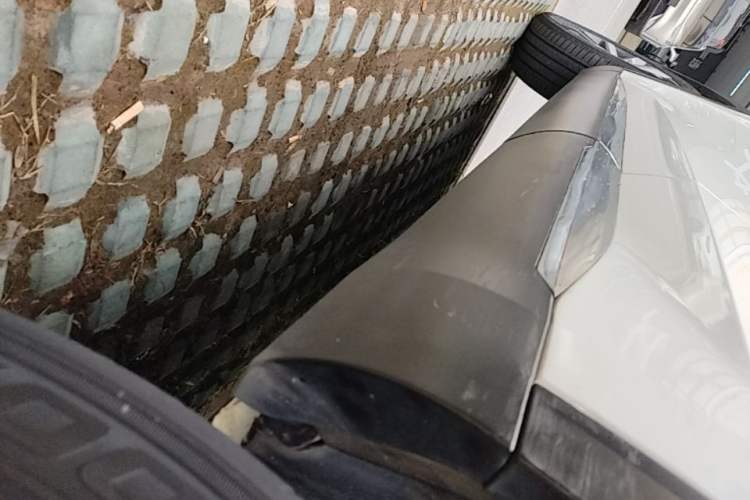 Used Haval F7 2020 1.5T Two-Wheel Drive i-Trend Left Side Sill