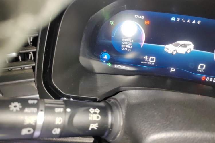 Used Haval F7 2020 1.5T Two-Wheel Drive i-Trend Odometer Close Up
