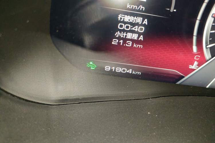 Used Haval F7 2020 1.5T Two-Wheel Drive i-Trend Odometer Close Up