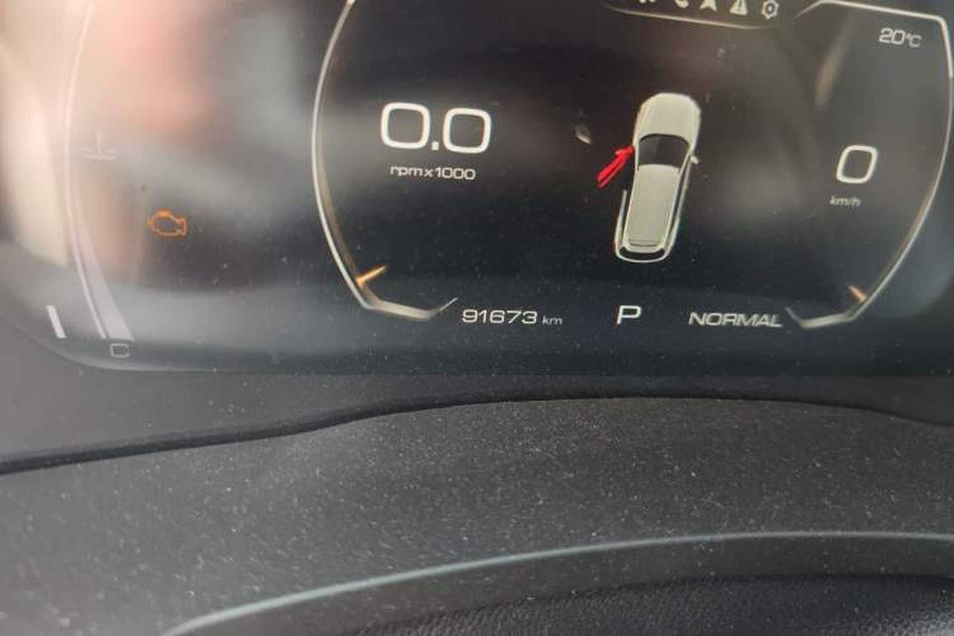 Used Haval F7 2020 1.5T Two-Wheel Drive i-Type Odometer Close Up
