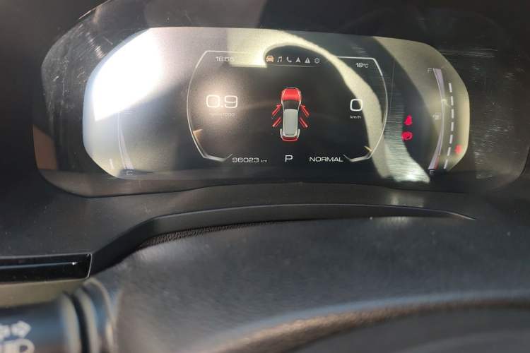 Used Haval F7 2020 1.5T Two-Wheel Drive i-Type Odometer Close Up