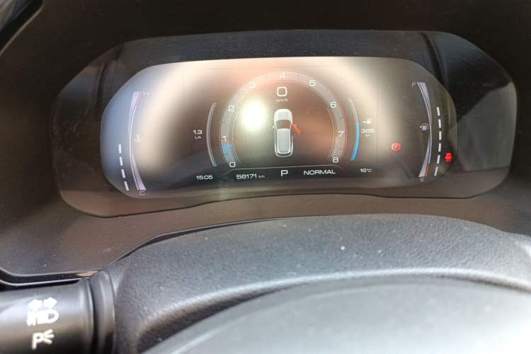 Used Haval F7 2020 1.5T Two-Wheel Drive i-Type Odometer Close Up