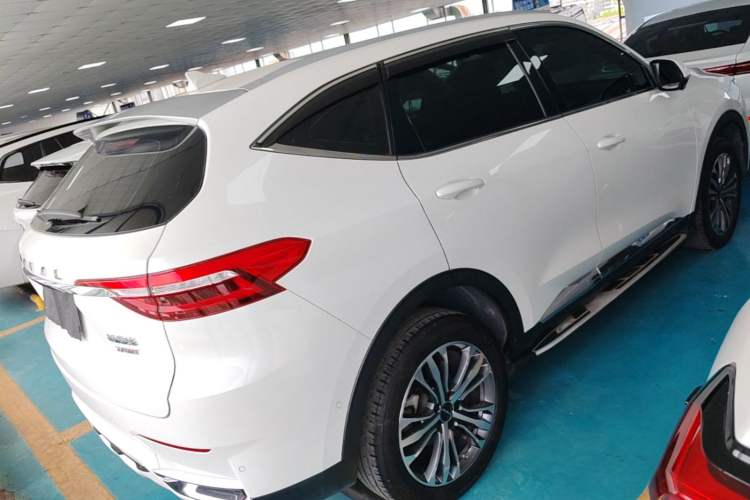 Used Haval F7 2020 2.0T Two-Wheel Drive i-Van Rear Right 45 Deg