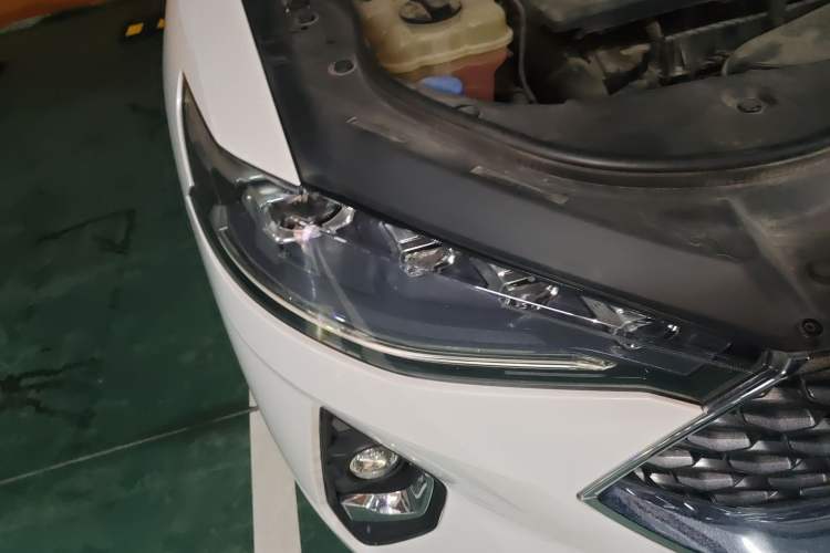 Used Haval F7 2020 1.5T Two-Wheel Drive i-Trend Right Front Headlight