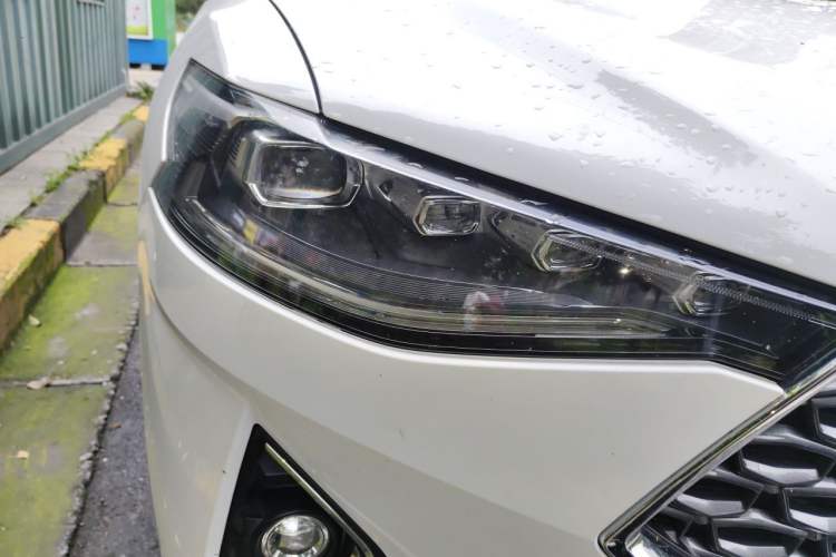 Used Haval F7 2020 2.0T All-Wheel Drive iJoy Right Front Headlight