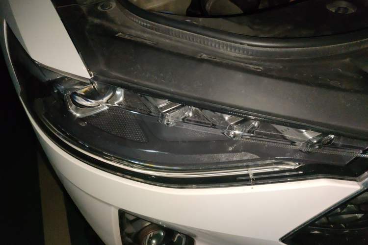 Used Haval F7 2020 1.5T Two-Wheel Drive i-Trend Right Front Headlight