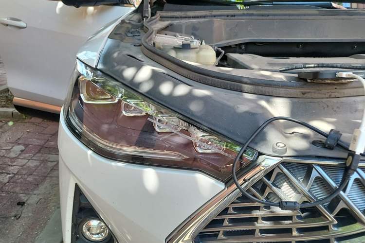 Used Haval F7 2020 2.0T Two-Wheel Drive i-Active Right Front Headlight