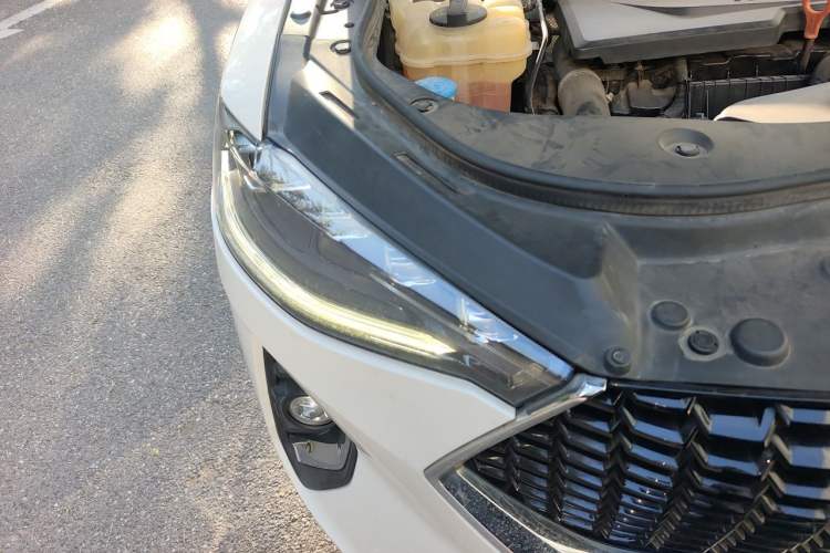 Used Haval F7 2020 1.5T Two-Wheel Drive i-Type Right Front Headlight