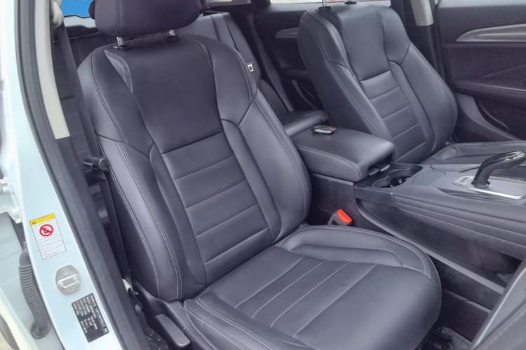 Used Haval F7 2020 1.5T Two-Wheel Drive i-Type Right Front Seat