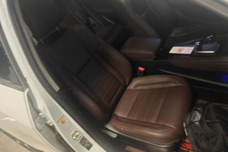 Used Haval F7 2020 1.5T Two-Wheel Drive i-Type Right Front Seat