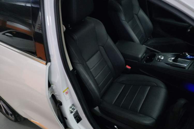 Used Haval F7 2020 1.5T Two-Wheel Drive i-Trend Right Front Seat