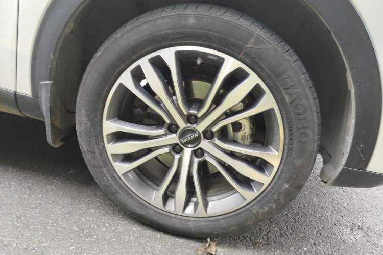 Used Haval F7 2020 2.0T All-Wheel Drive iJoy Right Front Wheel Hub