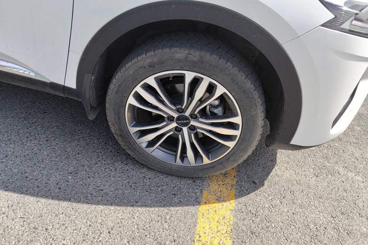 Used Haval F7 2020 2.0T Two-Wheel Drive i-Van Right Front Wheel Hub