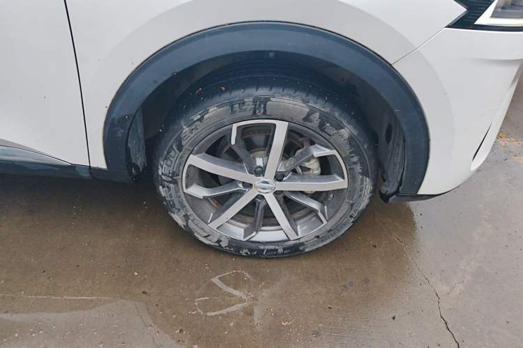 Used Haval F7 2020 1.5T Two-Wheel Drive i-Type Right Front Wheel Hub
