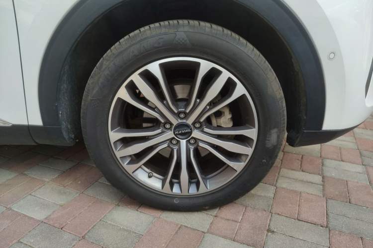 Used Haval F7 2020 2.0T All-Wheel Drive iJoy Right Front Wheel Hub