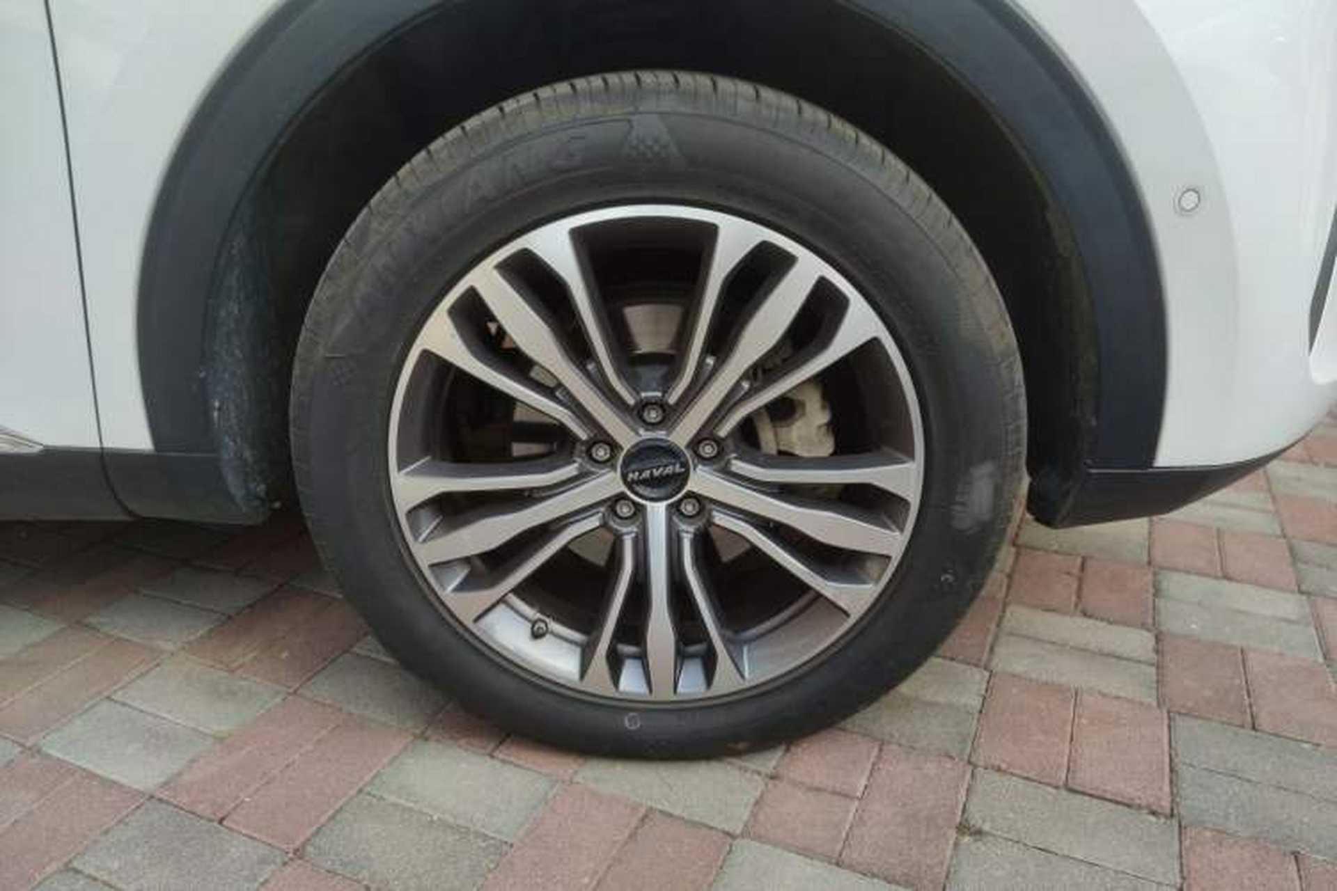 Used Haval F7 2020 2.0T All-Wheel Drive iJoy Right Front Wheel Hub