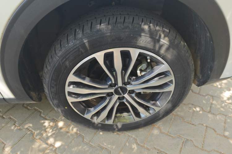 Used Haval F7 2020 2.0T Two-Wheel Drive i-Van Right Front Wheel Hub