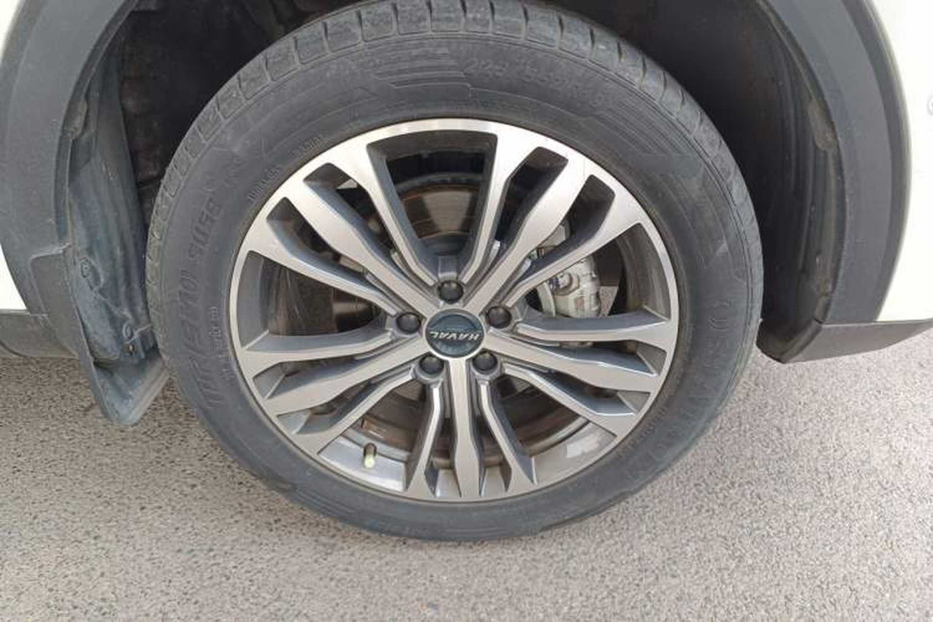 Used Haval F7 2020 2.0T Two-Wheel Drive i-Van Right Front Wheel Hub