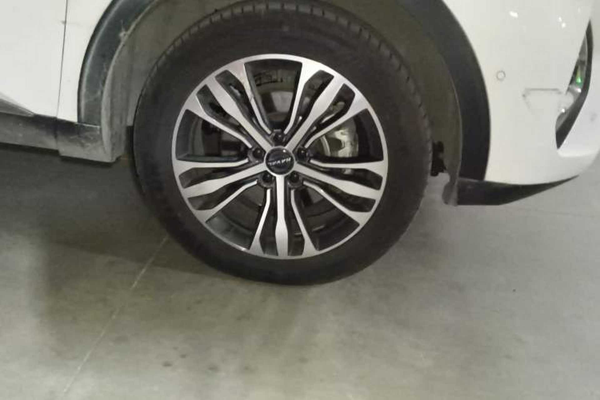 Used Haval F7 2020 2.0T All-Wheel Drive iJoy Right Front Wheel Hub