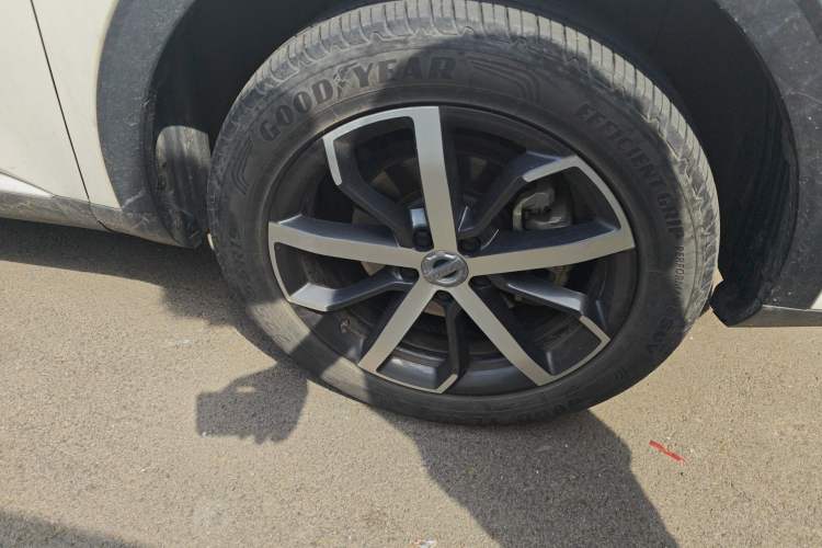 Used Haval F7 2020 1.5T Two-Wheel Drive i-Type Right Front Wheel Hub