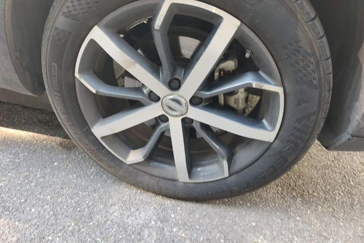 Used Haval F7 2020 1.5T Two-Wheel Drive i-Type Right Front Wheel Hub