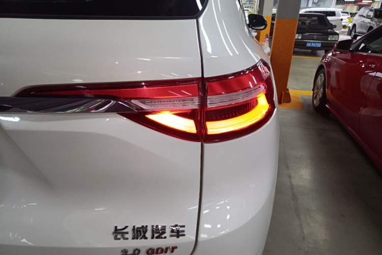 Used Haval F7 2020 2.0T Two-Wheel Drive i-Van Right Rear Taillight