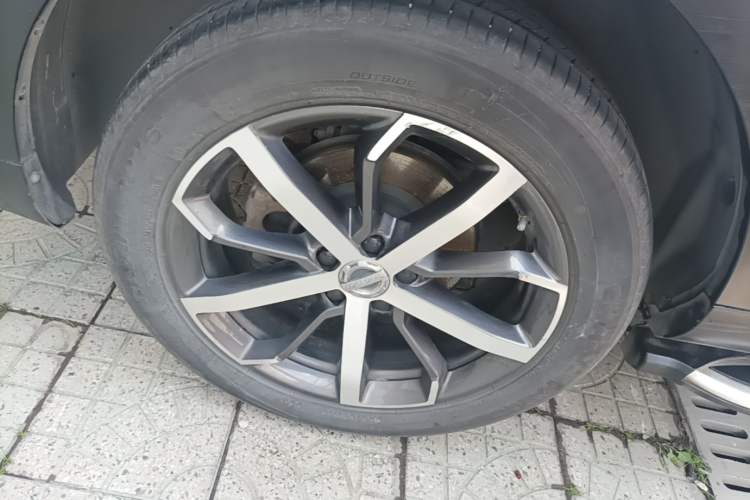 Used Haval F7 2020 1.5T Two-Wheel Drive i-Type Right Rear Wheel Hub