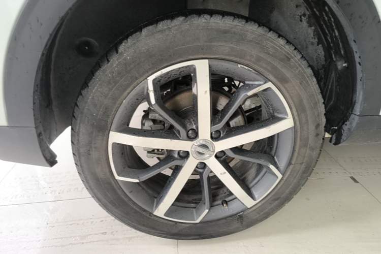 Used Haval F7 2020 1.5T Two-Wheel Drive i-Trend Right Rear Wheel Hub
