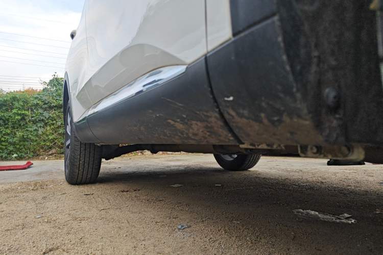 Used Haval F7 2020 1.5T Two-Wheel Drive i-Type Right Side Sill