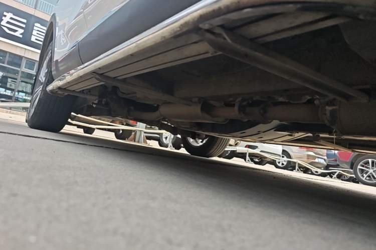 Used Haval F7 2020 2.0T Two-Wheel Drive i-Van Right Side Sill
