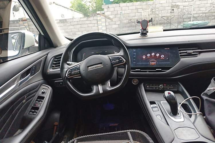 Used Haval F7 2020 1.5T Two-Wheel Drive i-Type Steering Wheel
