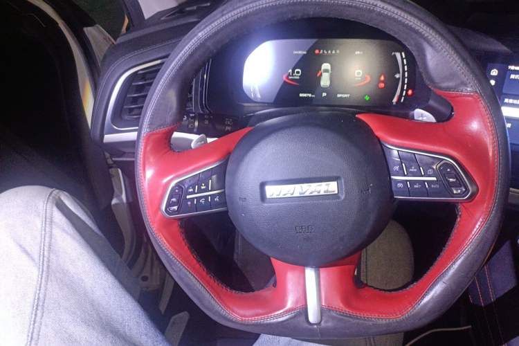 Used Haval F7 2020 1.5T Two-Wheel Drive i-Type Steering Wheel