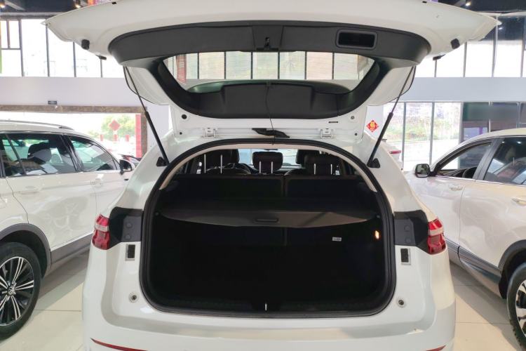 Used Haval F7 2020 1.5T Two-Wheel Drive i-Trend Trunk