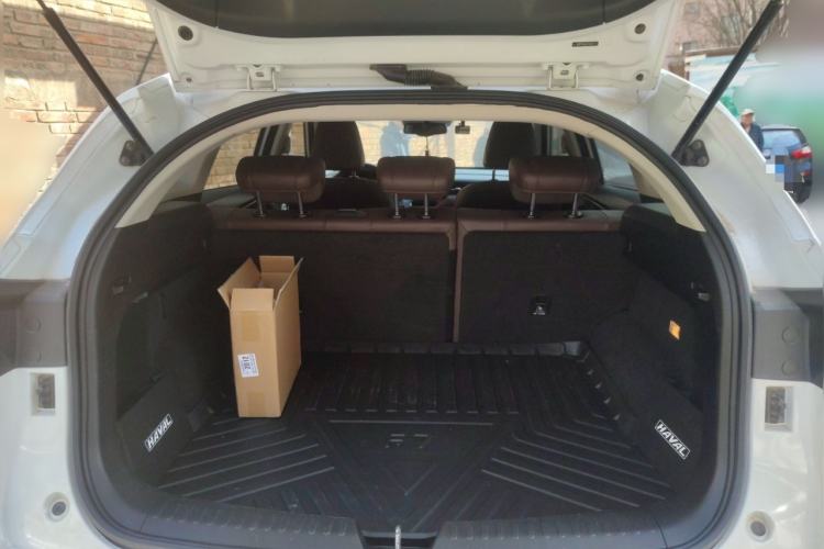 Used Haval F7 2020 2.0T All-Wheel Drive iJoy Trunk