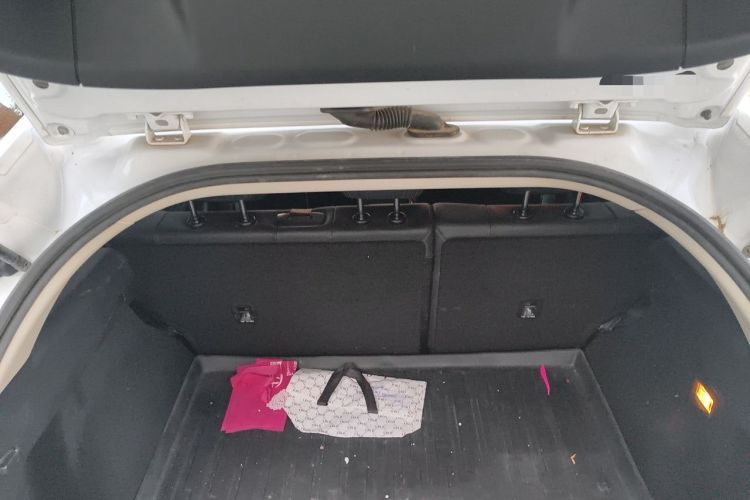 Used Haval F7 2020 2.0T Two-Wheel Drive i-Active Trunk