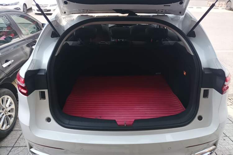 Used Haval F7 2020 1.5T Two-Wheel Drive i-Type Trunk