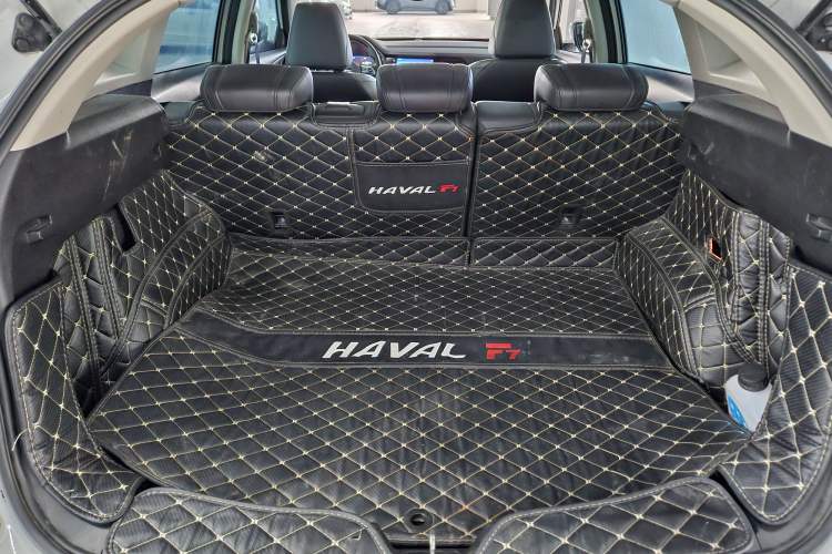 Used Haval F7 2020 1.5T Two-Wheel Drive i-Trend Trunk
