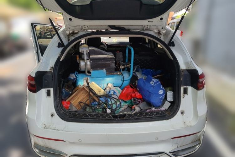 Used Haval F7 2020 1.5T Two-Wheel Drive iCool Trunk