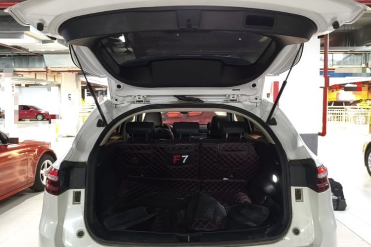 Used Haval F7 2020 1.5T Two-Wheel Drive i-Type Trunk