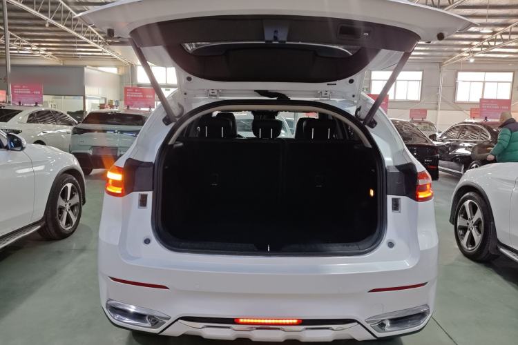 Used Haval F7 2020 2.0T All-Wheel Drive iJoy Trunk