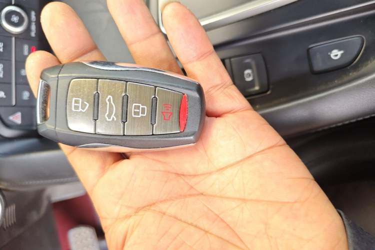 Used Haval F7 2020 2.0T All-Wheel Drive iJoy Vehicle Key