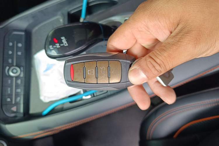 Used Haval F7 2020 2.0T Two-Wheel Drive i-Active Vehicle Key
