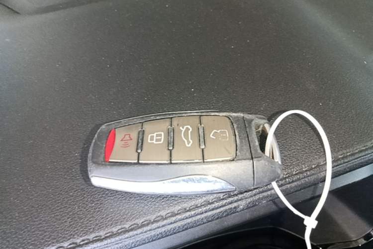 Used Haval F7 2020 1.5T Two-Wheel Drive i-Type Vehicle Key