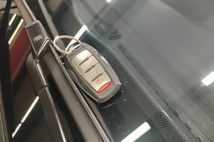 Used Haval F7 2020 2.0T Two-Wheel Drive i-Van Vehicle Key