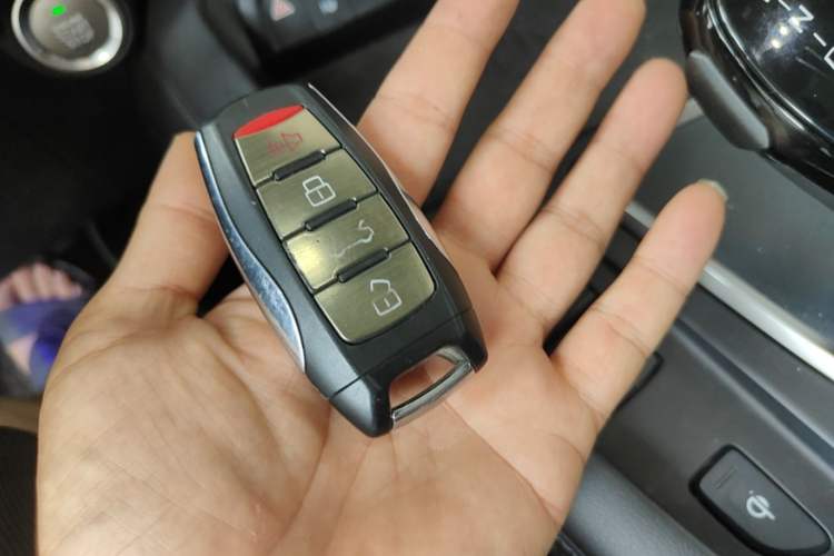 Used Haval F7 2020 1.5T Two-Wheel Drive i-Trend Vehicle Key
