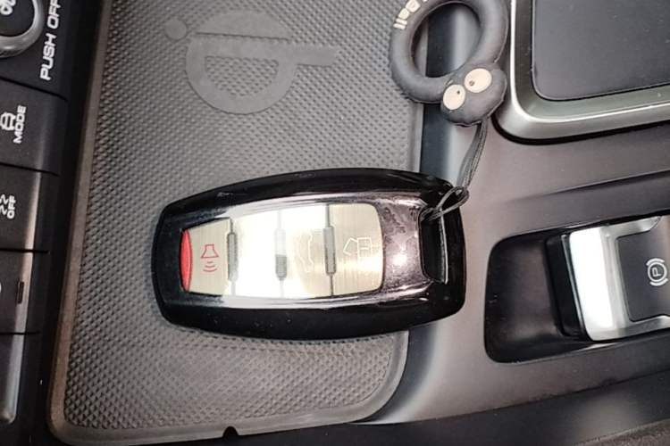Used Haval F7 2020 1.5T Two-Wheel Drive i-Trend Vehicle Key