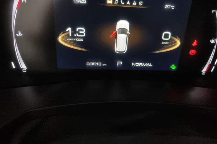 Used Haval F7 2020 2.0T All-Wheel Drive iJoy Odometer Close Up