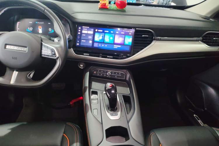 Used Haval F7 2021 1.5T Two-Wheel Drive iXuan Audio And AC Panel